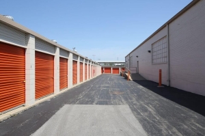 Public Storage - Chicago - 2640 W 79th Street - Photo 2