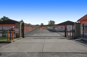 Public Storage - Waterford - 2745 Dixie Hwy - Photo 4