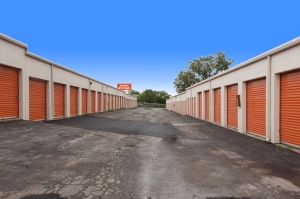 Public Storage - Omaha - 6425 S 86th Street - Photo 2
