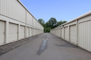 Public Storage - Manchester - 100 Taylor Street - Photo 2