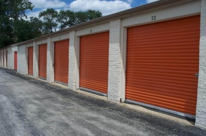 Public Storage - Kansas City - 9820 Holmes Road - Photo 2