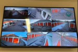 Public Storage - Burnsville - 2000 Old County Rd, 34th Place - Photo 4