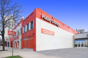 Public Storage - Chicago - 5733 North Broadway St - Photo 1