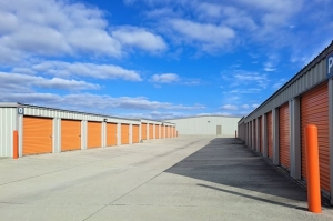 Public Storage - Chattanooga - 2212 Polymer Drive - Photo 2