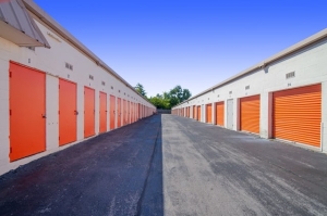 Public Storage - Nashville - 1997 Elm Hill Pike - Photo 2