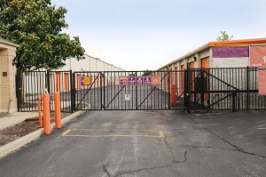 Public Storage - Tinley Park - 8201 159th Street - Photo 4