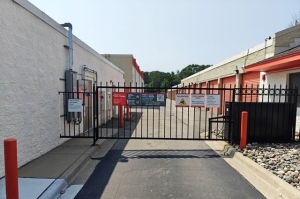Public Storage - Minnetonka - 2825 Hedberg Drive - Photo 4