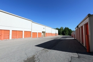 Public Storage - Carpentersville - 243 North Western Ave - Photo 2
