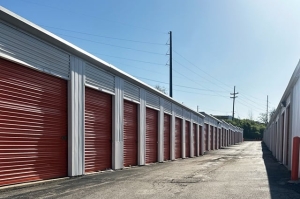 Public Storage - St Louis - 1550 North Lindbergh Blvd - Photo 2