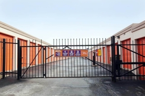 Public Storage - Alsip - 5200 W 127th Street - Photo 4