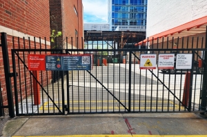 Public Storage - Chicago - 1414 S Wabash Ave - Photo 4