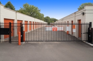 Public Storage - Brooklyn Park - 8124 Lakeland Ave N - Photo 4