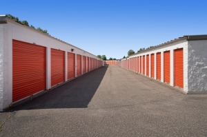 Public Storage - Rosemount - 15854 Chippendale Ave W - Photo 2