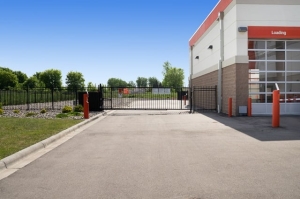 Public Storage - Rosemount - 15854 Chippendale Ave W - Photo 4