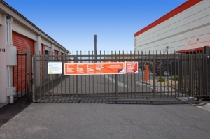 Public Storage - Aurora - 16606 E Smoky Hill Rd - Photo 4
