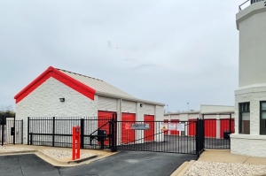 Public Storage - Hillside - 222 N Mannheim Road - Photo 4