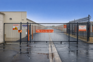 Public Storage - Long Beach - 3207 E South St - Photo 4