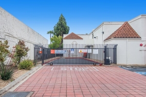 Public Storage - Santa Cruz - 3840 Portola Dr - Photo 4