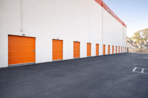 Public Storage - Los Angeles - 5917 Burchard Ave - Photo 2