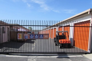 Public Storage - San Jose - 475 Tully Road Picture 3 of Public Storage - San Jose - 475 Tully Road - FindStorageFast.com