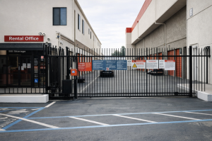 Public Storage - Oakland - 1551 MacArthur Blvd - Photo 4