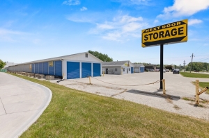 Next Door Self Storage - Kennedy East Moline, IL - Photo 11