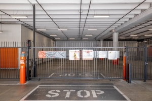 Public Storage - Pasadena - 171 S Arroyo Parkway - Photo 4