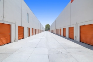 Public Storage - Van Nuys - 8200 Balboa Blvd - Photo 2