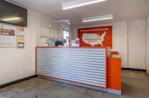 Public Storage - Los Angeles - 1776 Blake Ave - Photo 3