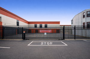 Public Storage - Oakland - 1327 International Blvd - Photo 4