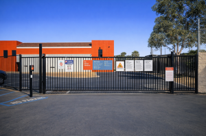 Public Storage - Ventura - 6435 Ventura Blvd - Photo 4