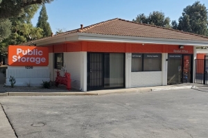 Public Storage - Davis - 1230 Olive Drive