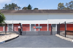 Public Storage - Del Rey Oaks - 200 Calle Del Oaks - Photo 4