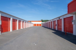 Public Storage - Portland - 7402 SE 92nd Ave - Photo 2