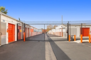 Public Storage - Northridge - 9341 Shirley Ave - Photo 4