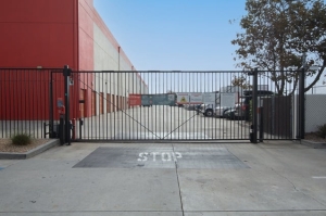 Public Storage - Montebello - 1012 S Maple Ave - Photo 4