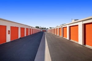 Public Storage - Ventura - 4400 McGrath St - Photo 2