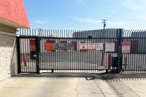Public Storage - La Verne - 1640 N White Ave - Photo 4