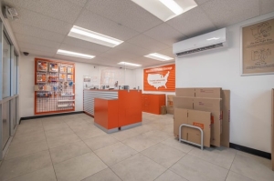 Public Storage - Long Beach - 1917 Long Beach Blvd - Photo 3