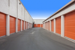 Public Storage - Oakland - 680 Hegenberger Road Picture of Public Storage - Oakland - 680 Hegenberger Road