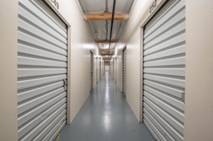 Public Storage - Sunnyvale - 317 E Weddell Drive - Photo 2