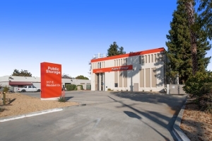 Public Storage - Sunnyvale - 317 E Weddell Drive - Photo 1