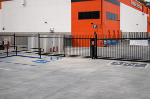 Public Storage - Calabasas - 23811 Ventura Blvd - Photo 4