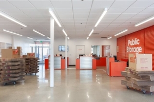 Public Storage - Los Angeles - 6840 Santa Monica Blvd - Photo 3