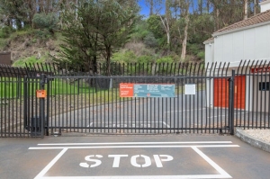 Public Storage - Mill Valley - 817 Redwood Hwy Frontage Rd - Photo 4