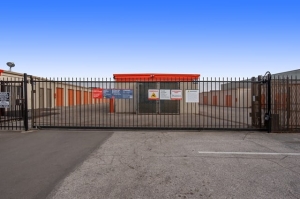 Public Storage - San Carlos - 145 Shoreway Road - Photo 4