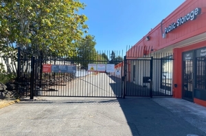 Public Storage - Kent - 25700 Pacific Highway S - Photo 4