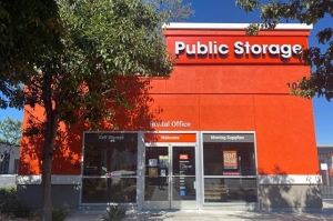 Public Storage - Mountain View - 1040 Terra Bella Ave - Photo 1