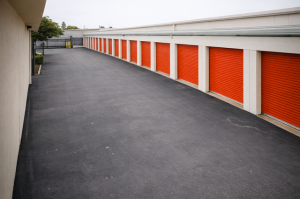 Public Storage - Mountain View - 1040 Terra Bella Ave - Photo 4
