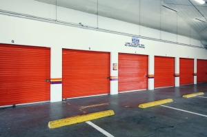 Public Storage - Seattle - 1515 13th Ave - Photo 2